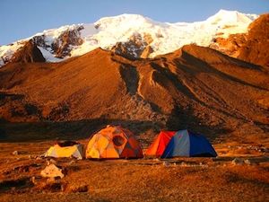 Bolivia, Illimani - Illimani base camp.
